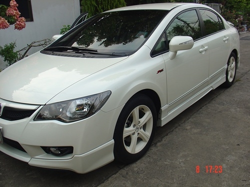 ขายดาวน์ 120000 HONDA CIVIC sport pearl  2011-1.8 E AS