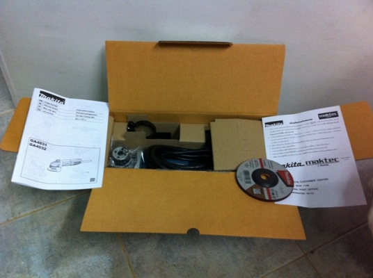 ขายลูกหมู MAKITA ของใหม่ แท้ๆ ราคาส่ง 1800 เท่านั้น