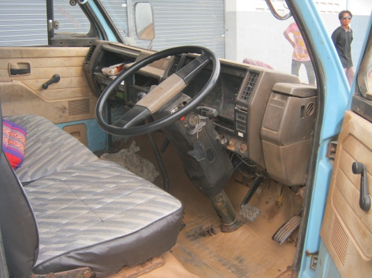 ISUZU NKR110 4BE1 ห้างแท้หูช้างครบปี32 เกียร์ยาวยกหัวได้ รถสภาพเดิมบาง