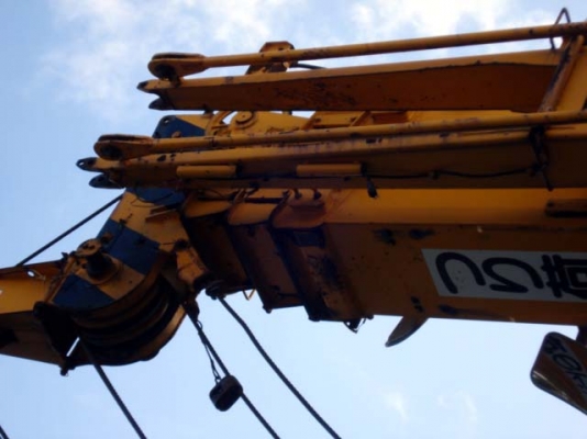 ขายเครน KATO 25 ตัน KR25HV เก่าญี่ปุ่น