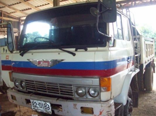 ขายHINO KR 300   150 แรงม้า  เล่มทะเบืยนพร้อม