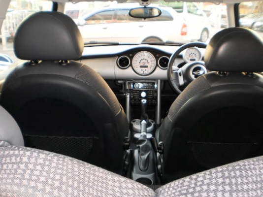 MINI COOPER 1.6 AT MINI COOPER 1.6 AT