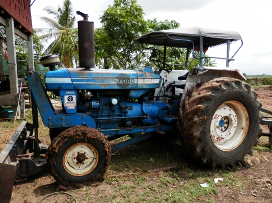 รถไถนาFORD 6600 เสื้อเรียบ ปั้มแบน ผาน7+ดันหน้า รถไถนาFORD 6600 เสื้อเรียบ ปั้มแบน ผาน7+ดันหน้า