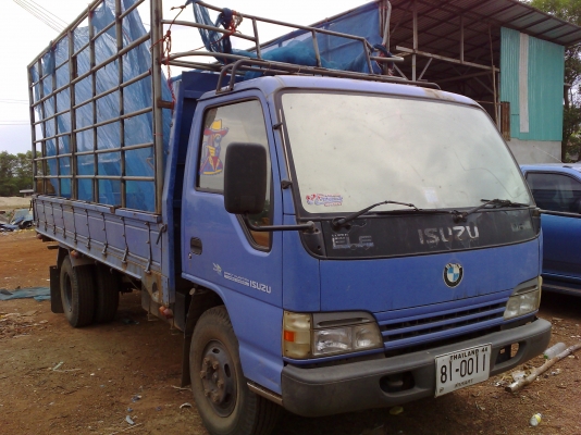 ขายรถบรรทุก 6 ล้อ ISUZU NPR 130 แรงปี 48 EURO 2 ยาว 5.5 เมตรเดิมบางทั้งคันทะเบียนเต็มยางดีเครื่องดีคัสซีสวย