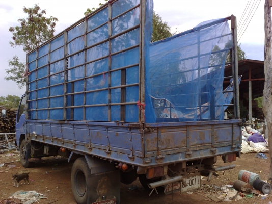 ขายรถบรรทุก 6 ล้อ ISUZU NPR 130 แรงปี 48 EURO 2 ยาว 5.5 เมตรเดิมบางทั้งคันทะเบียนเต็มยางดีเครื่องดีคัสซีสวย