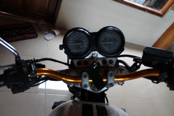 ฺCB 400   ปี 93  สวยมากๆ สภาพไหม่  ติดต่อ นัท  0805675816