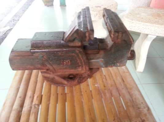 ขายปากกาจับเหล็กรุ่นเก่าๆทนๆๆขนากปากยาว150มิลลิเมตร(6นิ้ว)ตัวใหญ่ ขายปากกาจับเหล็กรุ่นเก่าๆทนๆๆขนากปากยาว150มิลลิเมตร(6นิ้ว)ตัวใหญ่