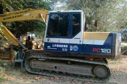 KOMATSU PC120-5 เก่านอกยังไม่ใด้ใช้ในไทย