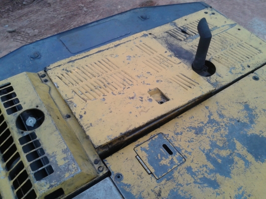 ขาย KOMATSU PC 200-5 เล่มทะเบียน ไฟฟ้า กล่อง แอร์ ครบ คอลโทรลสั้น