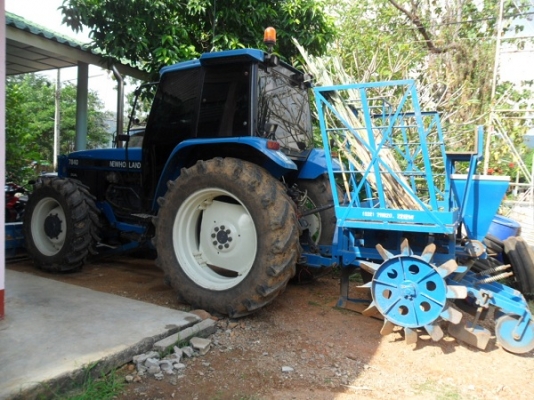 ยกเลิกการขาย รถไถฟอร์ด7840 NEW HOLLAND