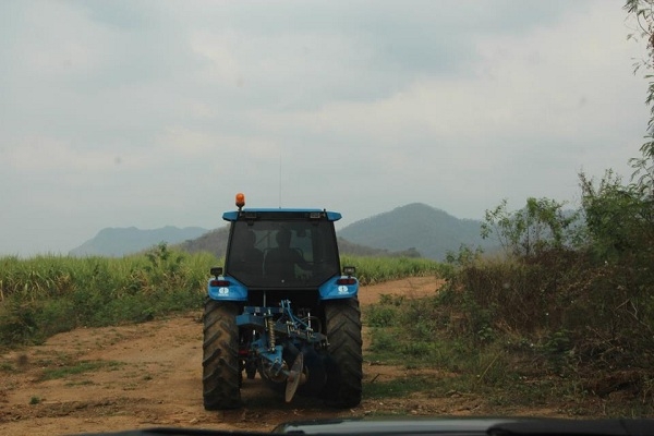 ยกเลิกการขาย รถไถฟอร์ด7840 NEW HOLLAND