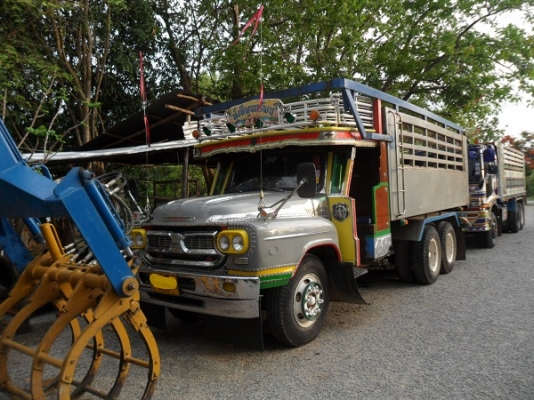 ขาย รถหน้ายาว10ล้อดั้ม สภาพสวยพร้อมใช้งาน