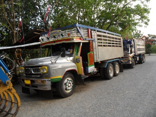 ขาย รถหน้ายาว10ล้อดั้ม สภาพสวยพร้อมใช้งาน