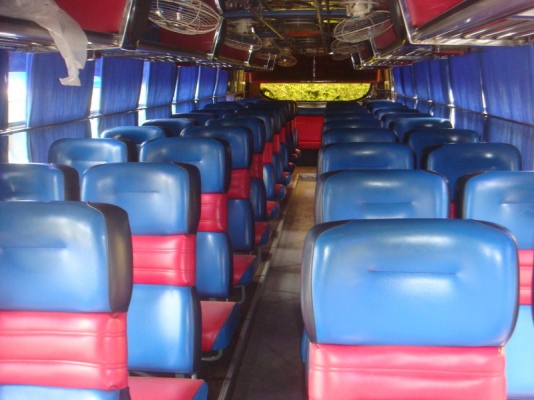 Bus เครื่องนิสสัน