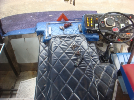 Bus เครื่องนิสสัน