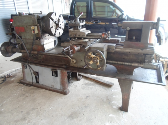 เครื่องกลึง 6 ฟุต คอลึก 15 นิ้ว ถุก ๆ   52,000  ด่วน  !!!!!!!!