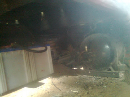 ขาย6ล้อใหญ่เครื่อง165 Isuzu ยาว6.5เมตร