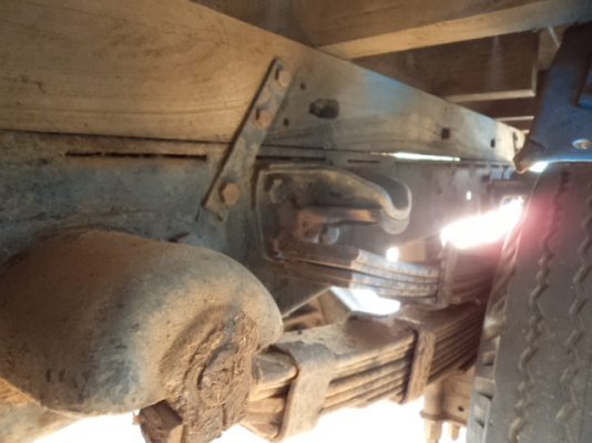 ขายรถ6ล้ออีซูซุTLช่วงสัน เครื่อง85แรง สภาสวยพร้อมใช้งานคับ