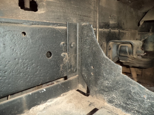 ขายรถอีซูซุ4ล้อกลาง เครื่อง74แรง สภาพดีพร้อมใช้งานคับ