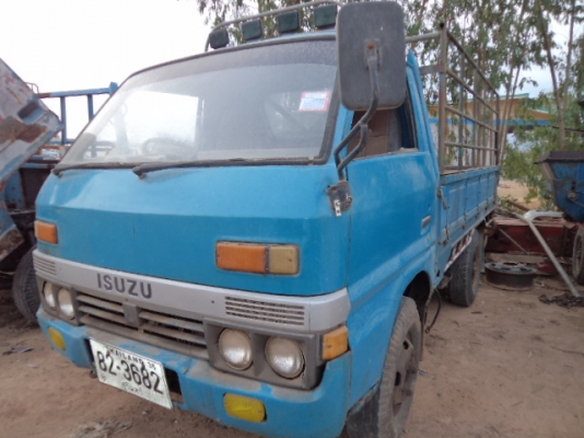ขายรถอีซูซุ4ล้อกลาง เครื่อง74แรง สภาพดีพร้อมใช้งานคับ