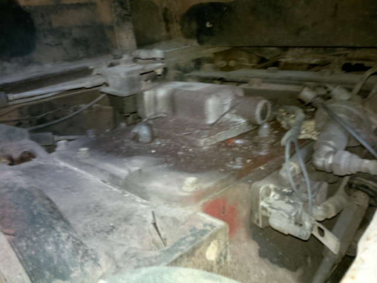 รถอิซูซุ 10 ล้อดั๊ม 240 แรงม้า ปี 36  ( ขาวทำฟ้า ) สนใจติต่อ 081 - 6079515