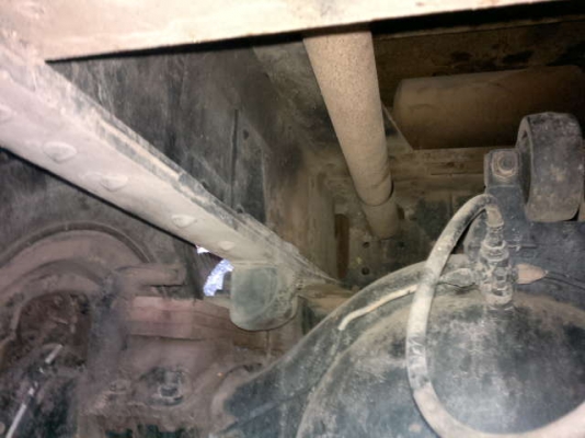 รถอิซูซุ 10 ล้อดั๊ม 240 แรงม้า ปี 36  ( ขาวทำฟ้า ) สนใจติต่อ 081 - 6079515