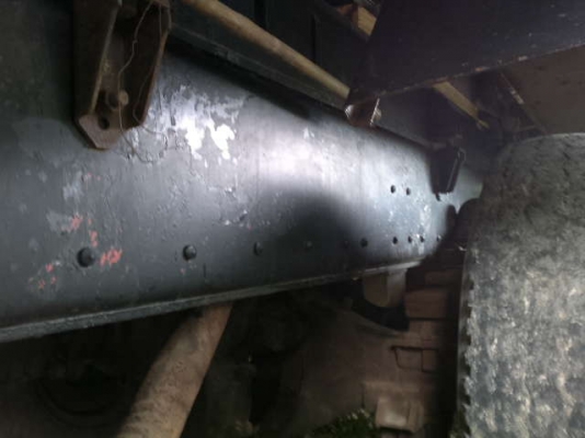 รถอิซูซุ 10 ล้อดั๊ม 240 แรงม้า ปี 36  ( ขาวทำฟ้า ) สนใจติต่อ 081 - 6079515