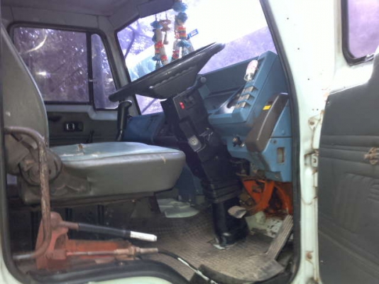 รถอิซูซุ 10 ล้อดั๊ม 240 แรงม้า ปี 36  ( ขาวทำฟ้า ) สนใจติต่อ 081 - 6079515