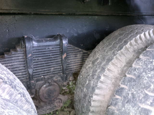 รถอิซูซุ 10 ล้อดั๊ม 240 แรงม้า ปี 36  ( ขาวทำฟ้า ) สนใจติต่อ 081 - 6079515