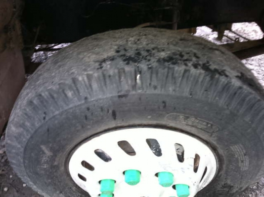 รถอิซูซุ 10 ล้อดั๊ม 240 แรงม้า ปี 36  ( ขาวทำฟ้า ) สนใจติต่อ 081 - 6079515