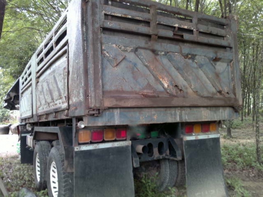 รถอิซูซุ 10 ล้อดั๊ม 240 แรงม้า ปี 36  ( ขาวทำฟ้า ) สนใจติต่อ 081 - 6079515