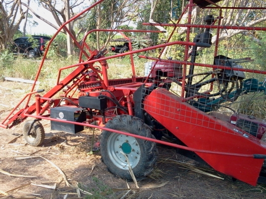 ขายด่วนรถตัดอ้อยนั่งขับ kiata