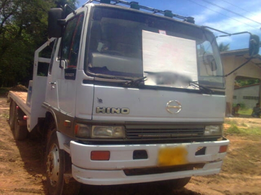 รถฮีโน่ 10 ล้อ FN227 ท้าลาด 220 แรงม้า  สนใจติดต่อ 081 - 6079515