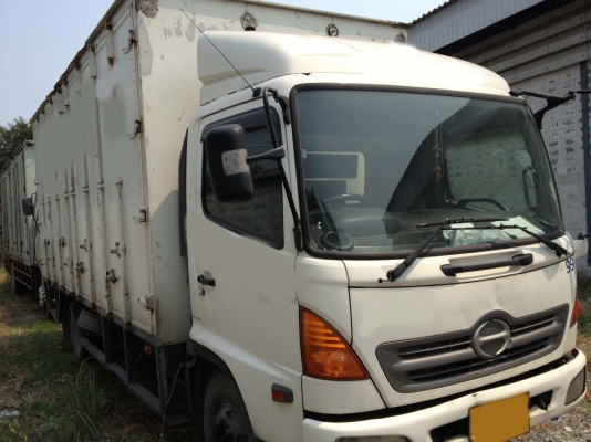 ขายรถหกล้อตู้สิบบาน Hino Mega ปี 50