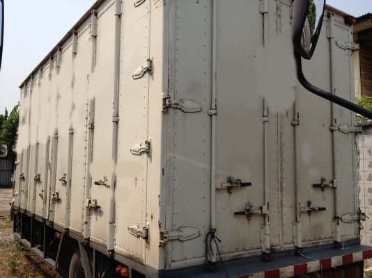 ขายรถหกล้อตู้สิบบาน Hino Mega ปี 50