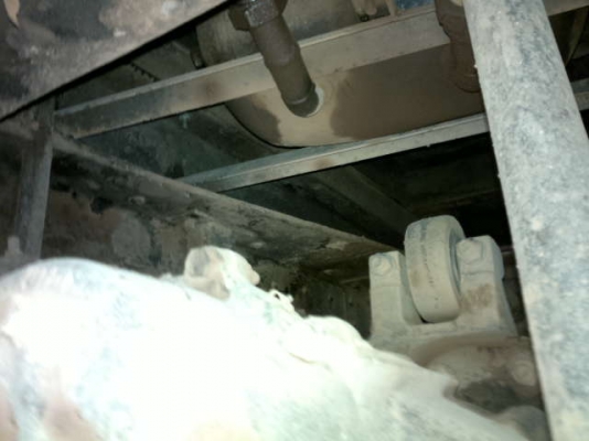 รถฮีโน่ 10 ล้อดั๊ม FM226   220 แรงม้า สนใจติดต่อ 081 - 6079515