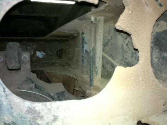 รถฮีโน่ 10 ล้อดั๊ม FM226   220 แรงม้า สนใจติดต่อ 081 - 6079515