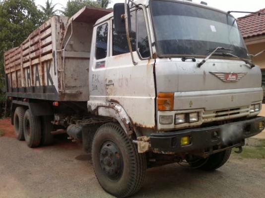 รถฮีโน่ 10 ล้อดั๊ม FM226   220 แรงม้า สนใจติดต่อ 081 - 6079515