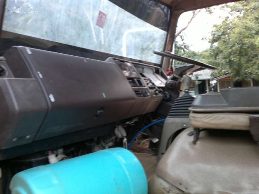 รถฮีโน่ 10 ล้อดั๊ม FM226   220 แรงม้า สนใจติดต่อ 081 - 6079515