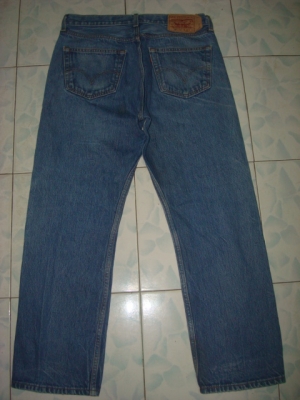 # 8582 # ยีนส์ Levi's 501 ผ้าทราย ของแท้ มือสอง เอว 34 ยาว 26 ตะเข็บสวยๆๆ # 8582 # ยีนส์ Levi's 501 ผ้าทราย ของแท้ มือสอง เอว 34 ยาว 26 ตะเข็บสวยๆๆ