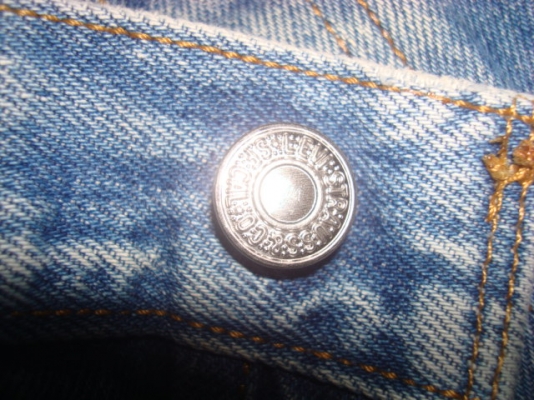 # 8582 # ยีนส์ Levi's 501 ผ้าทราย ของแท้ มือสอง เอว 34 ยาว 26 ตะเข็บสวยๆๆ # 8582 # ยีนส์ Levi's 501 ผ้าทราย ของแท้ มือสอง เอว 34 ยาว 26 ตะเข็บสวยๆๆ