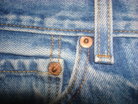 # 8582 # ยีนส์ Levi's 501 ผ้าทราย ของแท้ มือสอง เอว 34 ยาว 26 ตะเข็บสวยๆๆ # 8582 # ยีนส์ Levi's 501 ผ้าทราย ของแท้ มือสอง เอว 34 ยาว 26 ตะเข็บสวยๆๆ