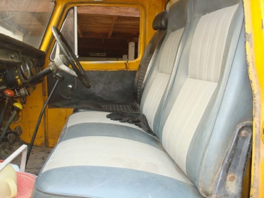 NISSAN UD หกล้อติดเครน 3 ตัน เครื่องดี พร้อมใช้ คัสซีดี สภาพโดยรวมดี เอกสารครบ พร้อมโอนครับ