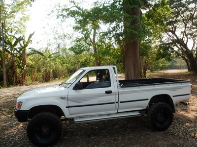 ขายรถ 4x4 คานแข็ง พร้อมใช้งาน ภาคเหนือ 330.000 ขายรถ 4x4 คานแข็ง พร้อมใช้งาน ภาคเหนือ 330.000