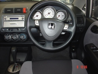 HONDA JAZZ 2004-1.5 I-DSI HONDA JAZZ 2004-1.5 I-DSI