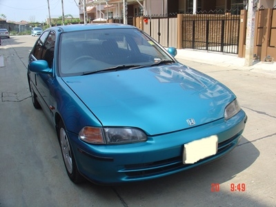 HONDA CIVIC โฉมเตารีด 4 ประตู 1.5 VTi-E