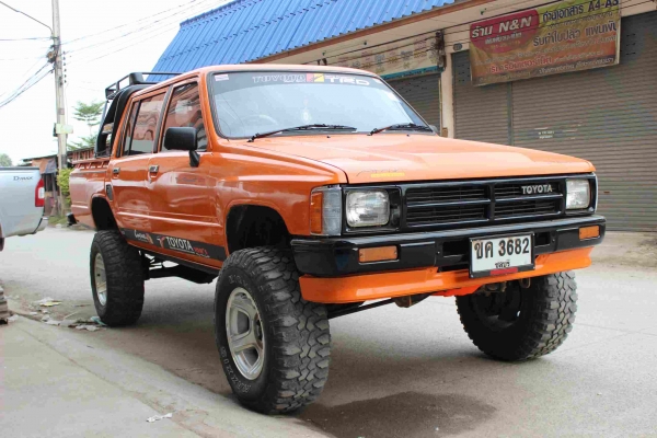 hero 4 ประตูสภาพพร้อมใช้ ยกสูงแต่งสวย