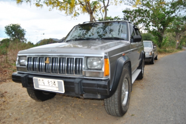 jeep charokee ปี96 เดิมๆ เครื่องดี แก็สLPG jeep charokee ปี96 เดิมๆ เครื่องดี แก็สLPG