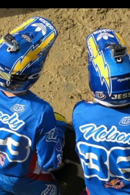 ขายกล้องติดหมวก/โมโตครอส/เอ็นดูโร่/ไซเคิลครอส  ด่วนนะครับ