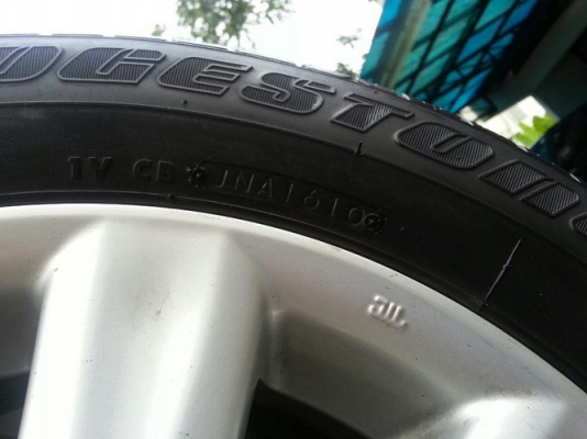 ล้อ15Vios4รู100 + ยาง Bridgestone 195/60/15 ปี10 ล้อ15Vios4รู100 + ยาง Bridgestone 195/60/15 ปี10